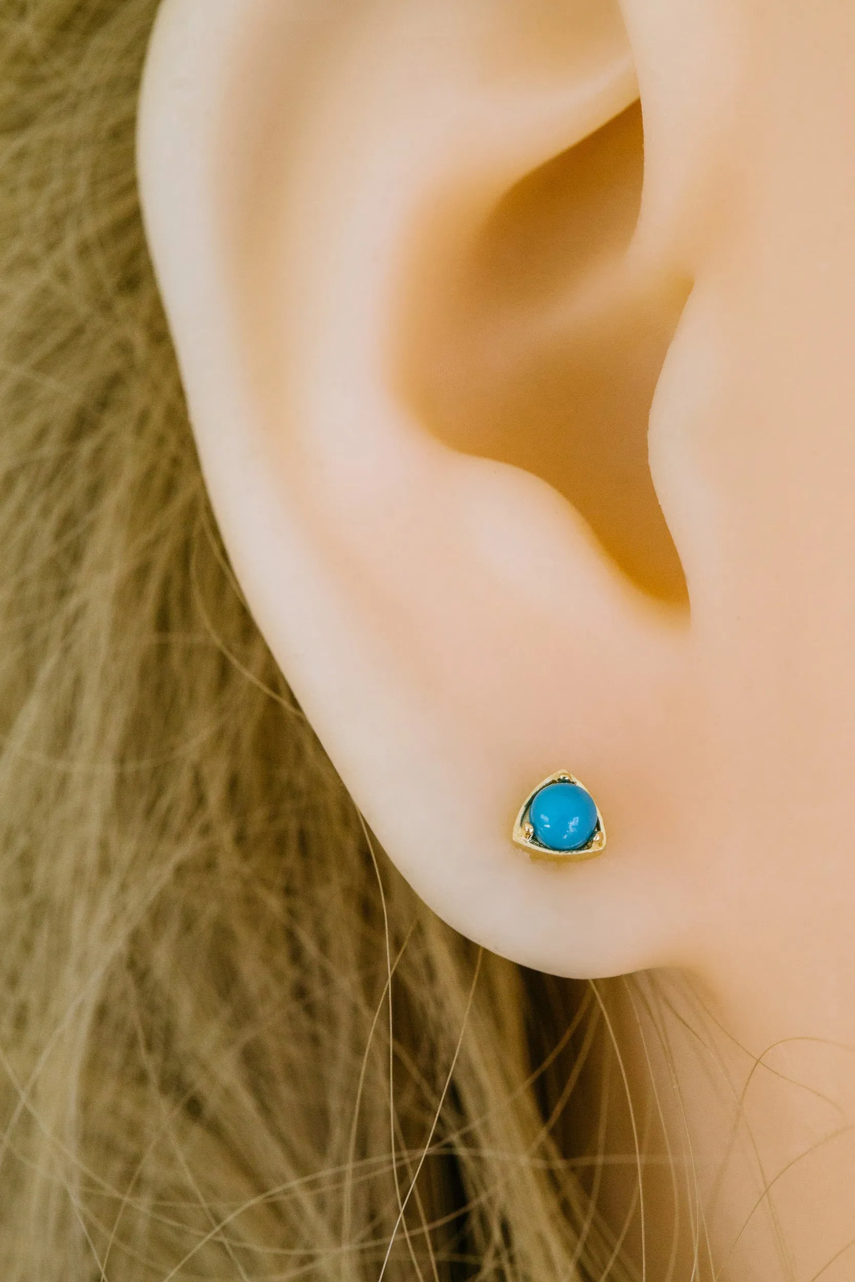 14k Gold Triangle Blue Gemstone Barbell Ear Stud Piercing