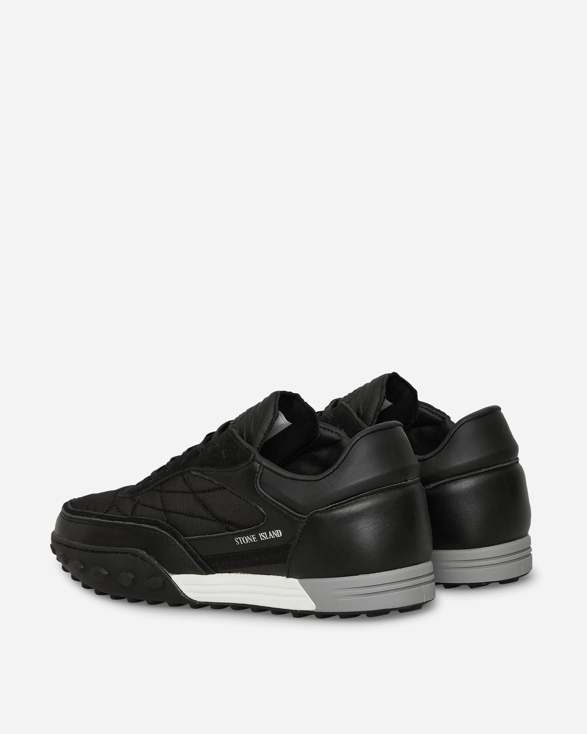 77FWS0202 Sneakers Black