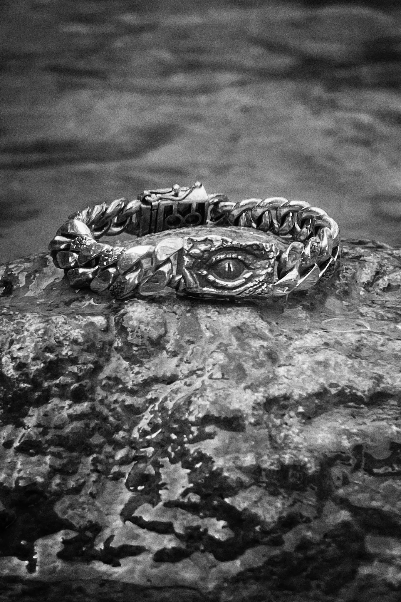 Caiman Black Bracelet