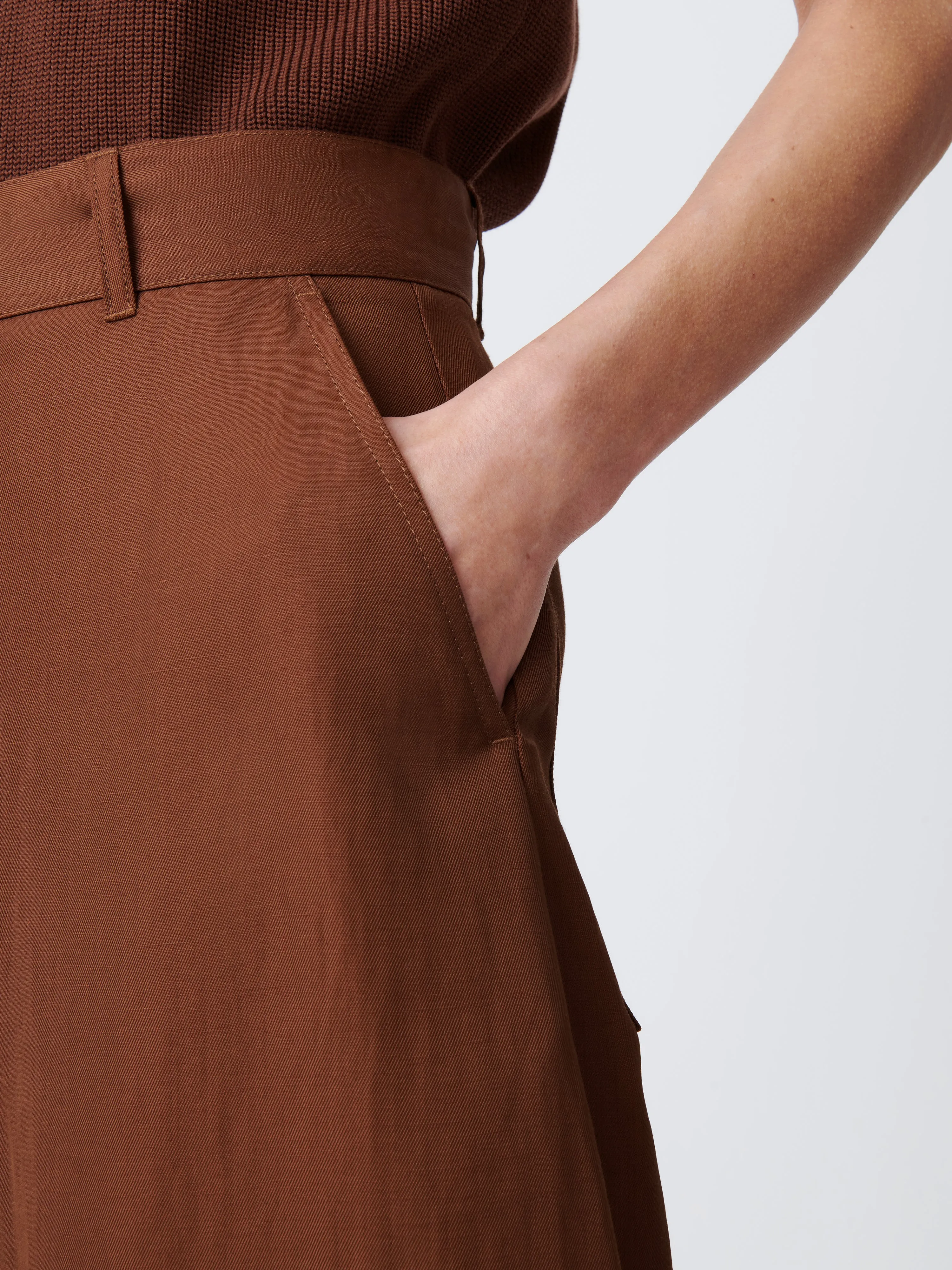 Chalco Pant in Carob Brown