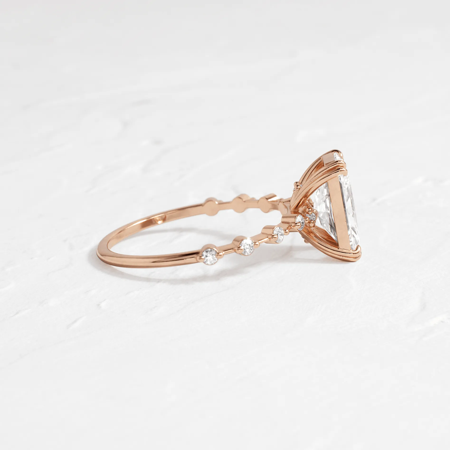 Distance Ring, Radiant Cut