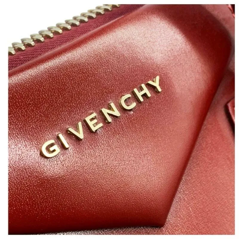 Givenchy Medium Smooth Antigona Burgundy Shiny Lord Red Leather Shoulder Bag