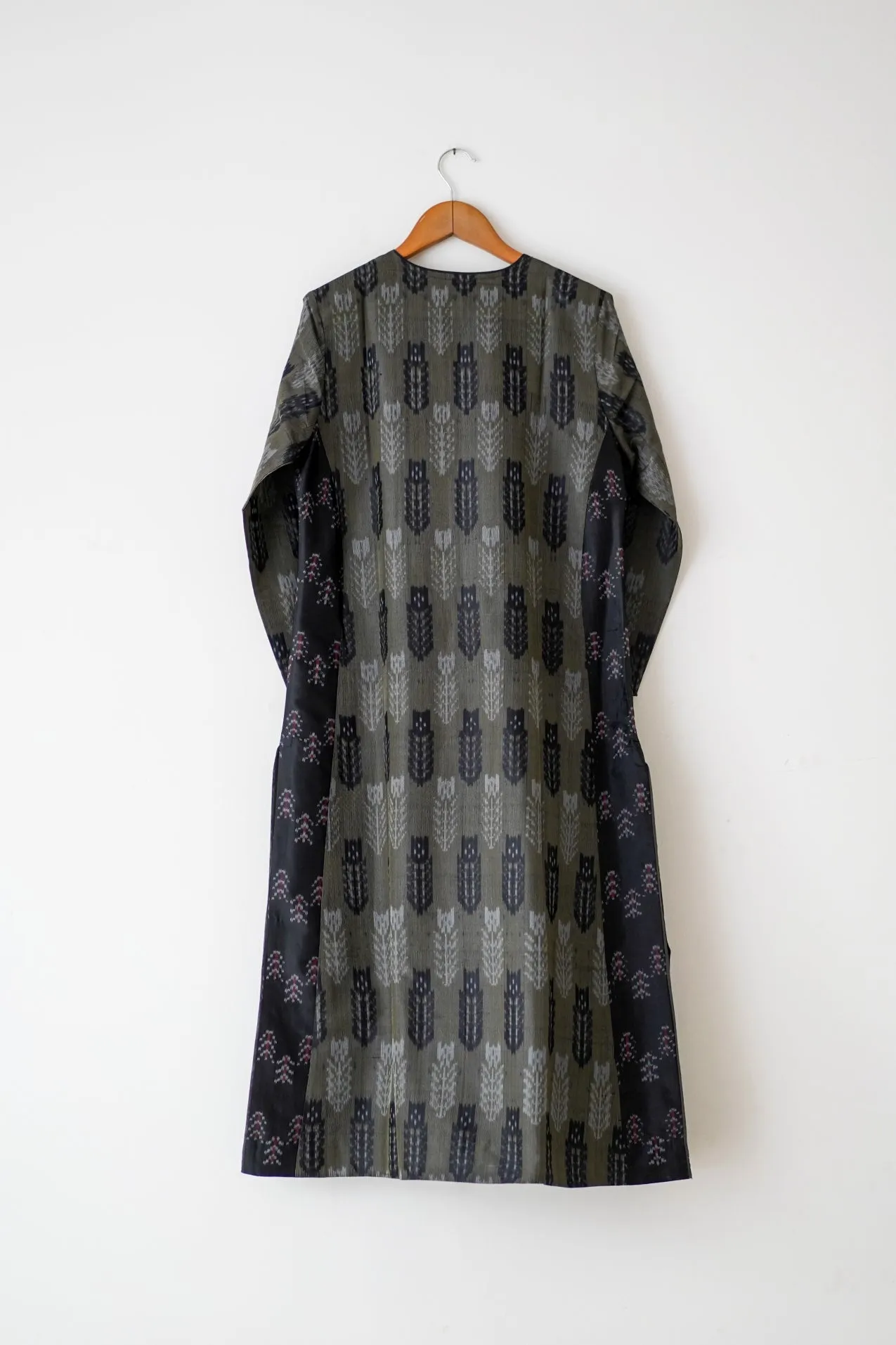 HASINA WOVEN TULIP SILK IKAT KURTA