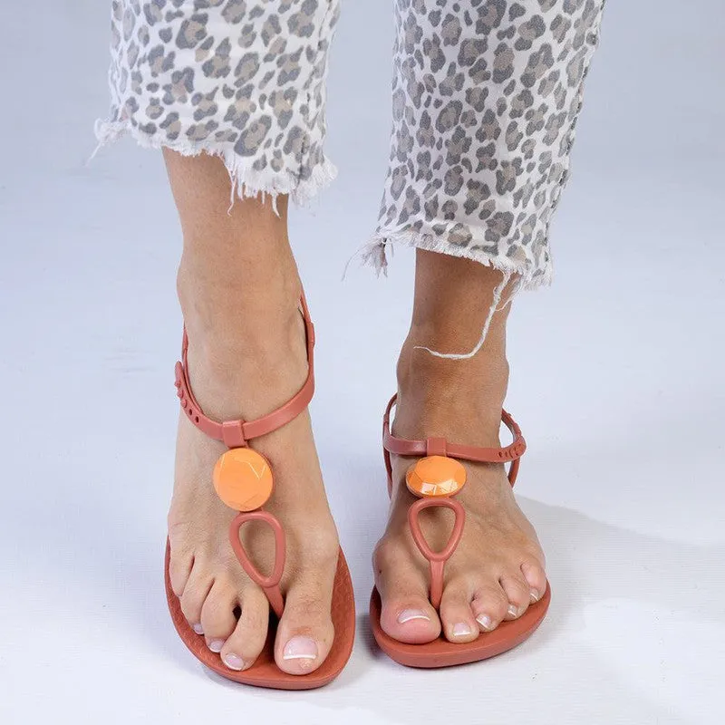 Ipanema Medallion Thong Sandals - Pink/Orange