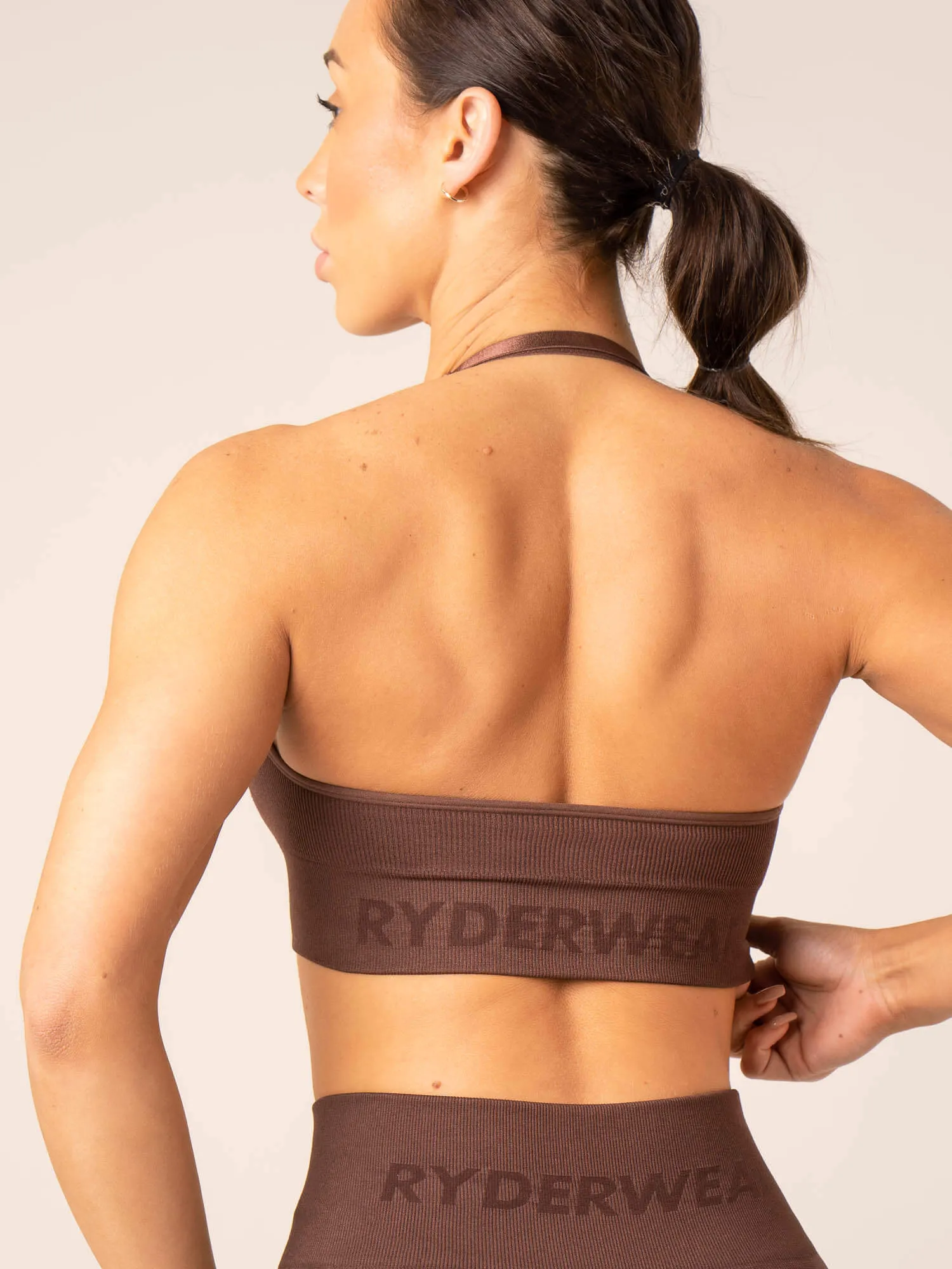 Lift Rib Seamless Halter Sports Bra - Chocolate