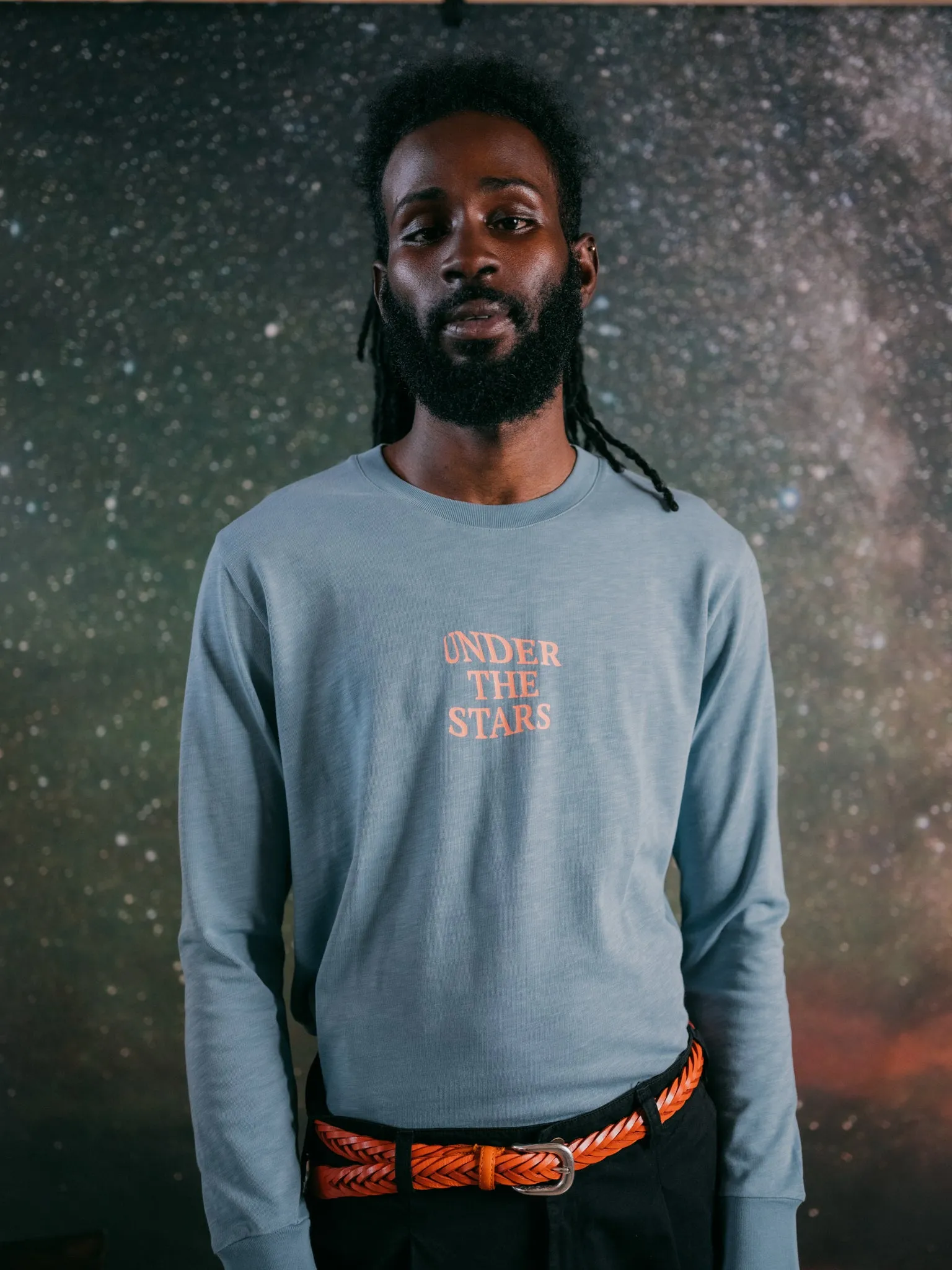 LONG SLEEVE GRAPHIC UNDER THE STARS SKY BLUE