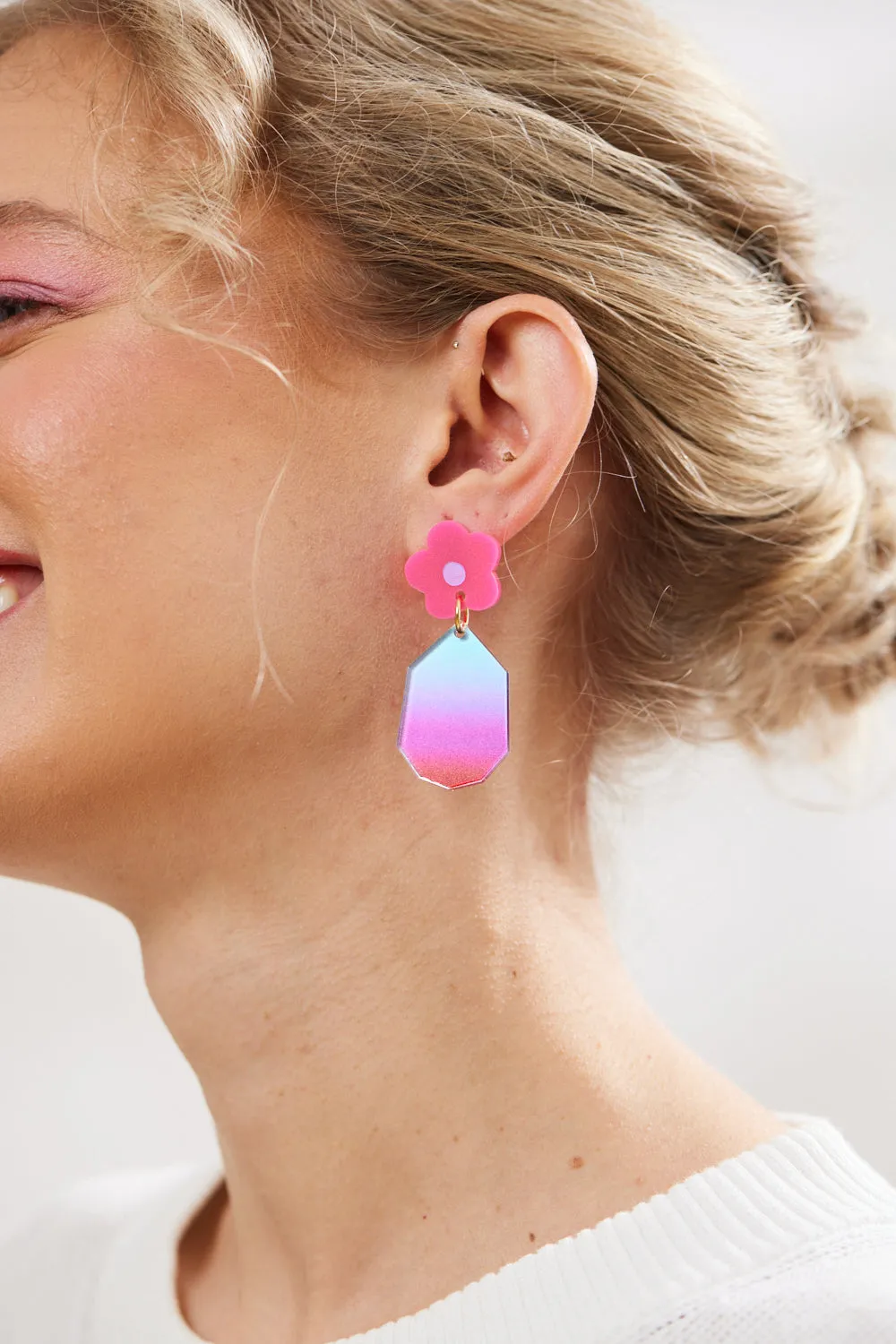 Ombre Daisy Drop Earrings - Blue Magenta