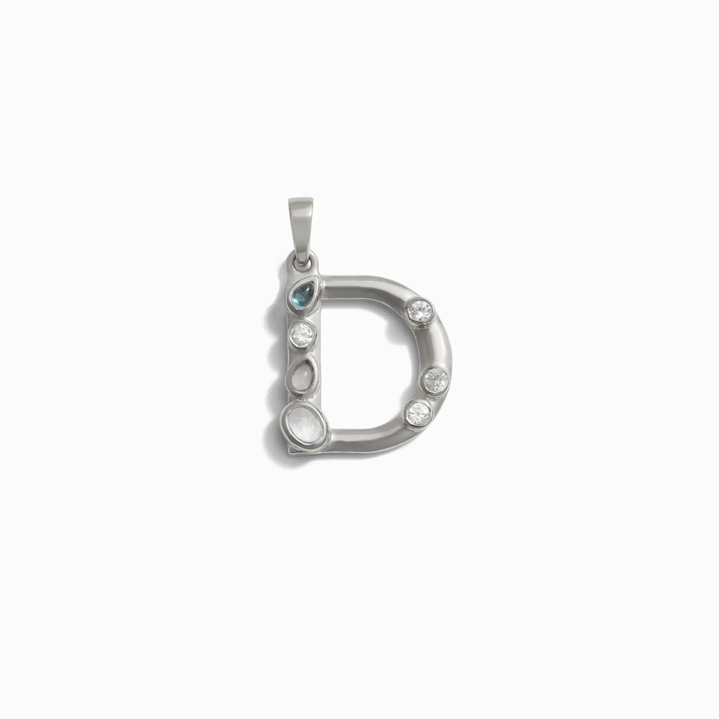 P Initial Pendant