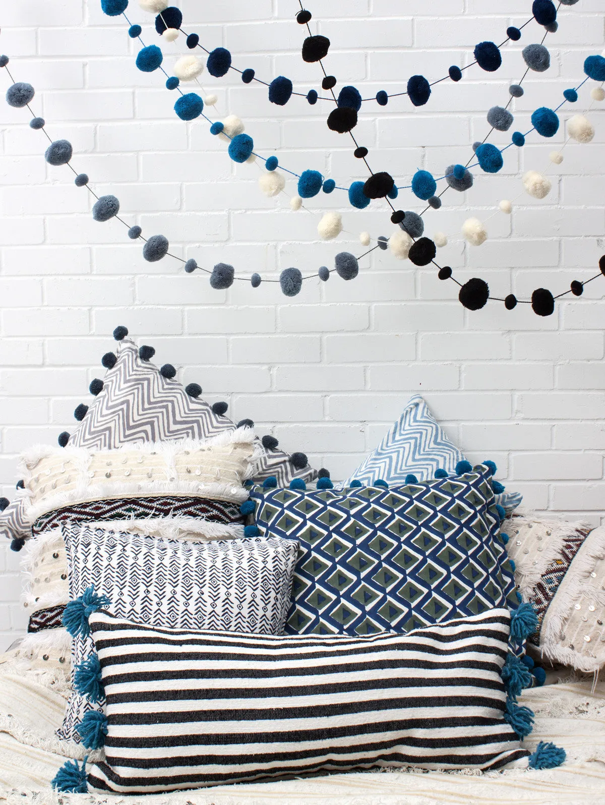 Pom Pom Garland, Indigo