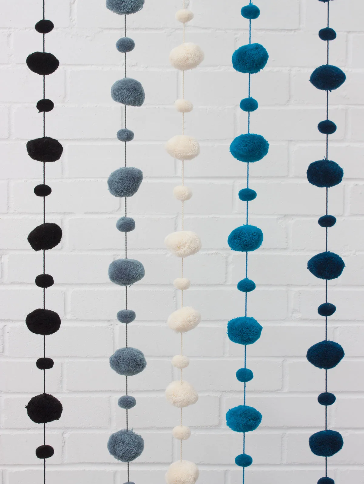 Pom Pom Garland, Indigo