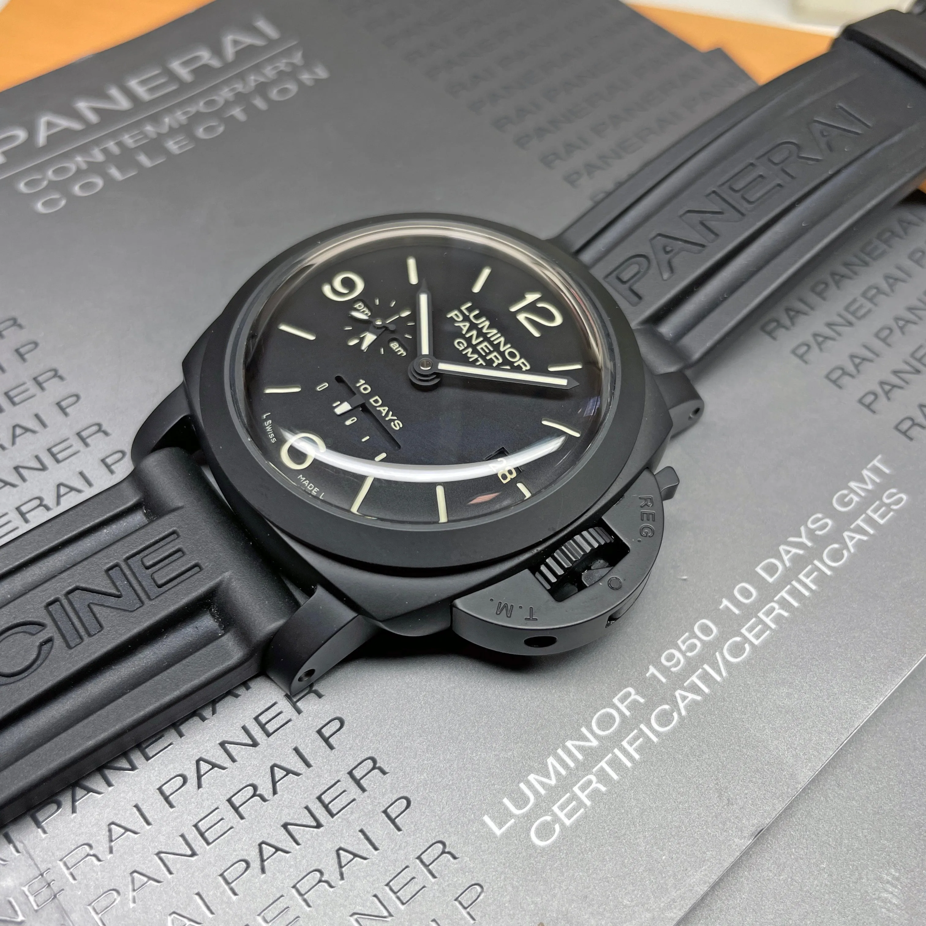 Pre-owned Panerai Luminor GMT 10 Days PAM00335 - 44mm Watch