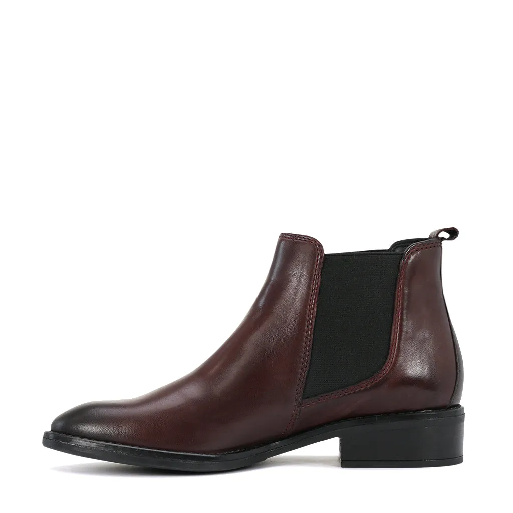 Selva Leather Chelsea Boots