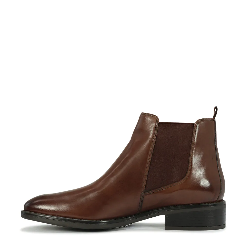 Selva Leather Chelsea Boots