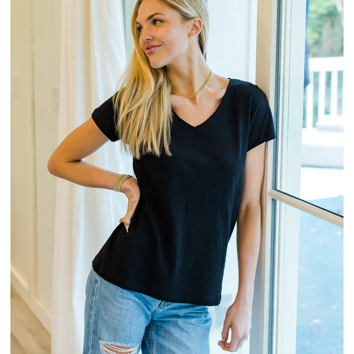 Short Sleeve MESSY V Tee in Black Slub