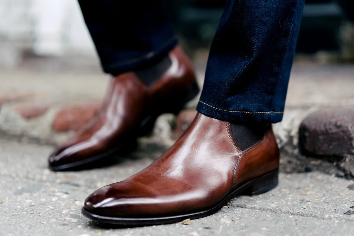 The Wayne Low-Cut Chelsea Boot - Marrone