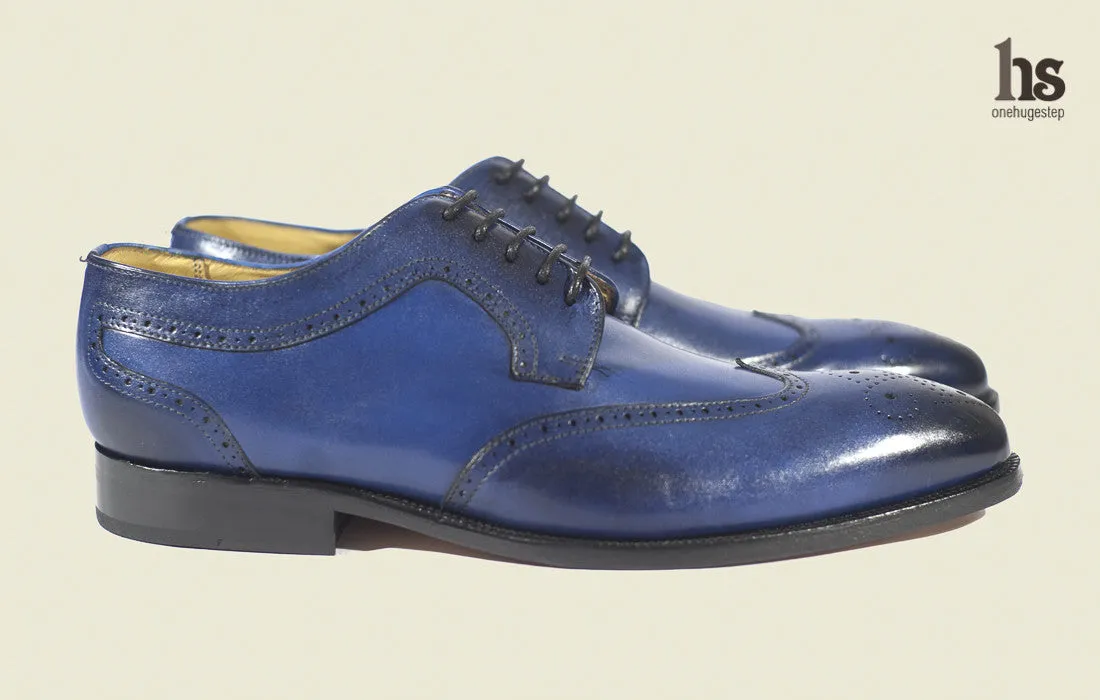 Wingtoe Derby Brogue with decoration punches on quarters