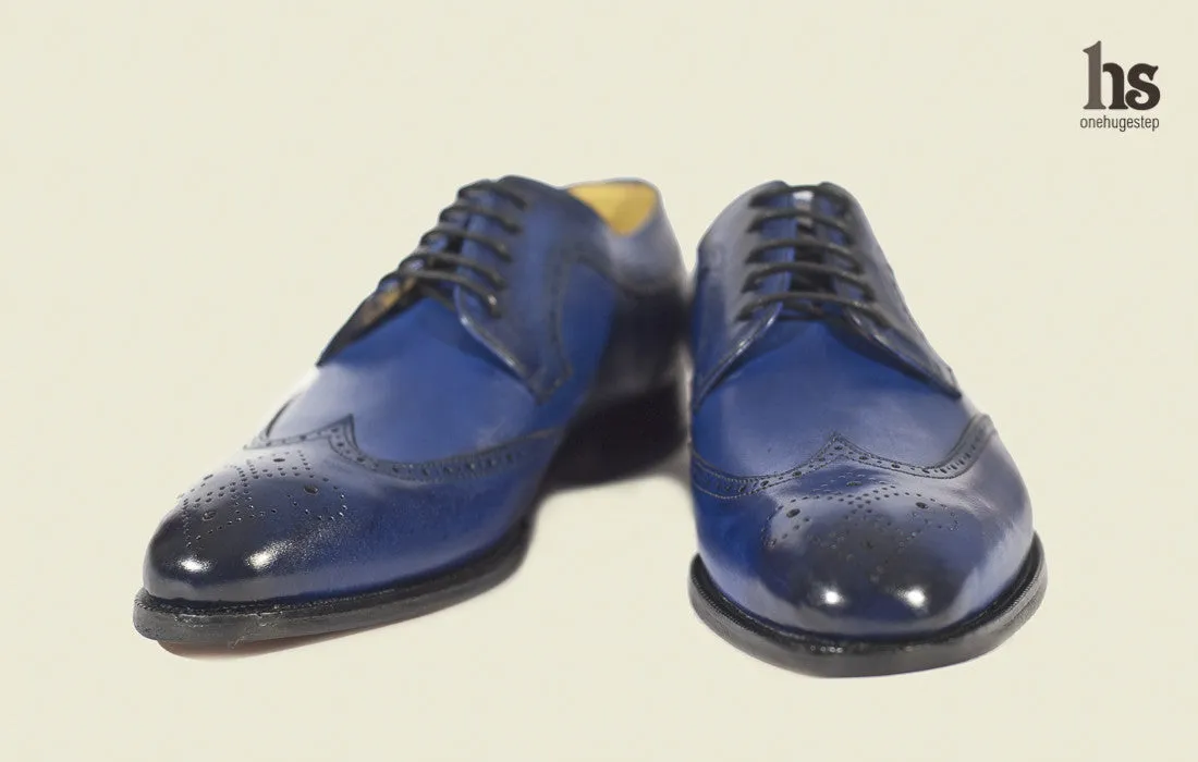 Wingtoe Derby Brogue with decoration punches on quarters