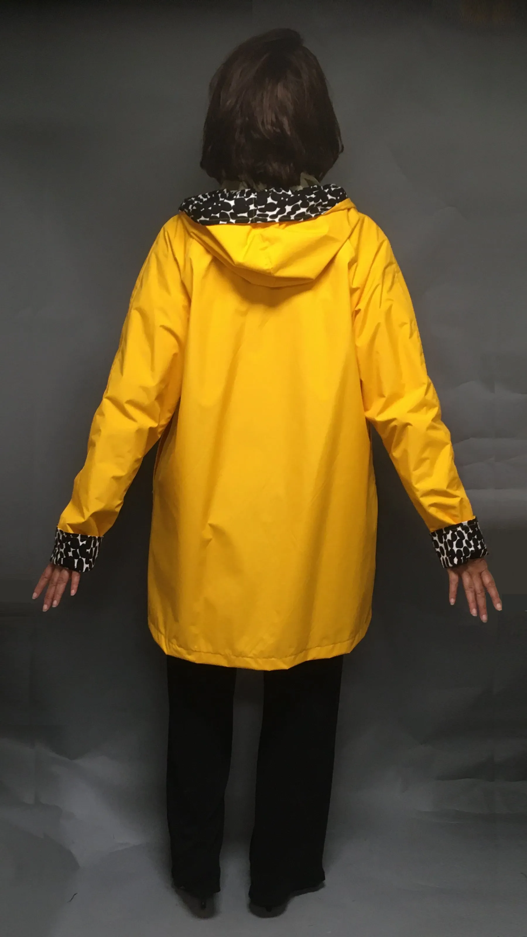 *Women's Sunflower Yellow Outer Reversible Raincoat (RR/C 1016A)